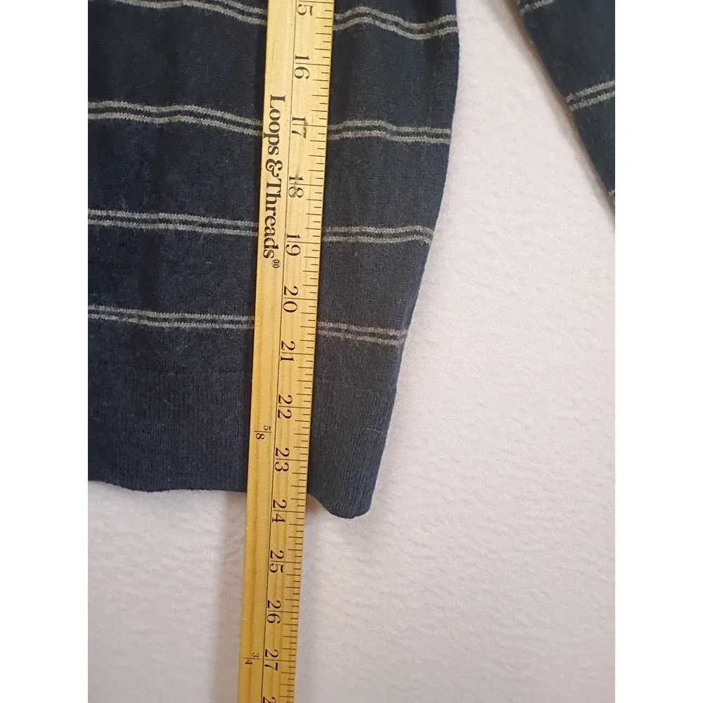 Classic Preppy Banana Republic Mens Large Navy Blue Striped Merino Wool Sweater